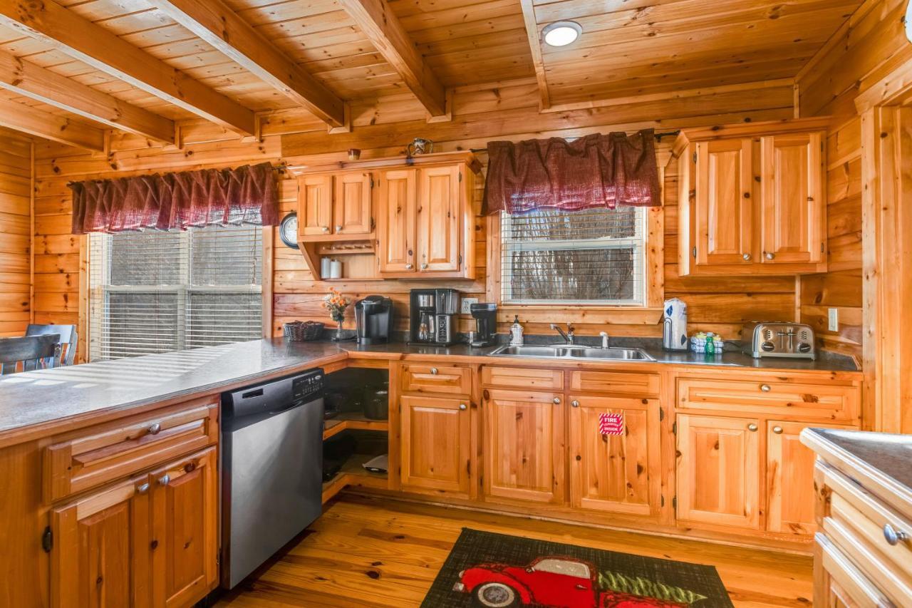 Triple Mountain View Villa Gatlinburg Exterior photo