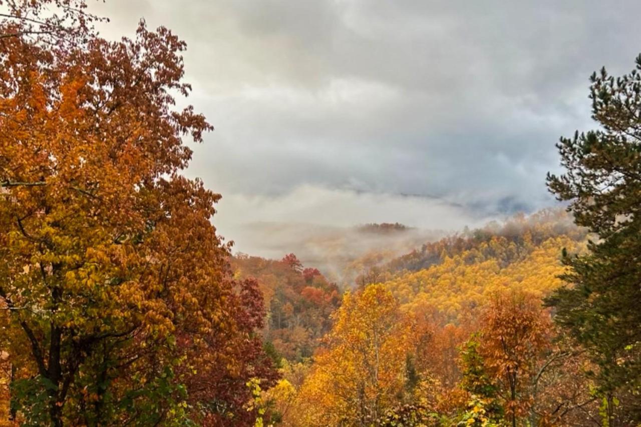 Triple Mountain View Villa Gatlinburg Exterior photo