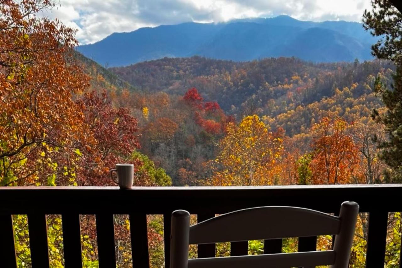 Triple Mountain View Villa Gatlinburg Exterior photo